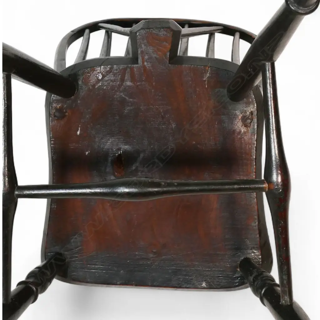 An c.1800 English elm, beech and ash Windsor chair, Image 1++
